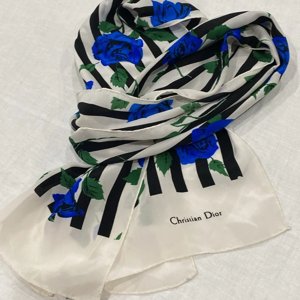 Christian Dior stole scarf 🧣 silk blue roses 🌹 vintage 80’s 58” by 11.5”